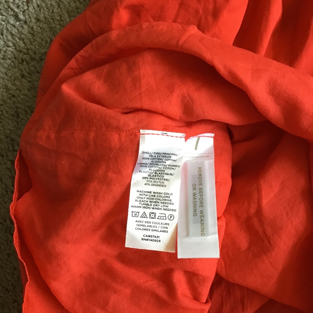 LOFT dress, short puff sleeves, smocked bust, pockets, new with tags - Picture 7 of 8